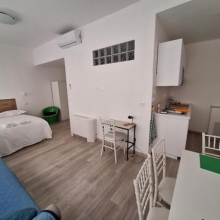 Sottoripa Loft Apartment Genoa Exterior photo